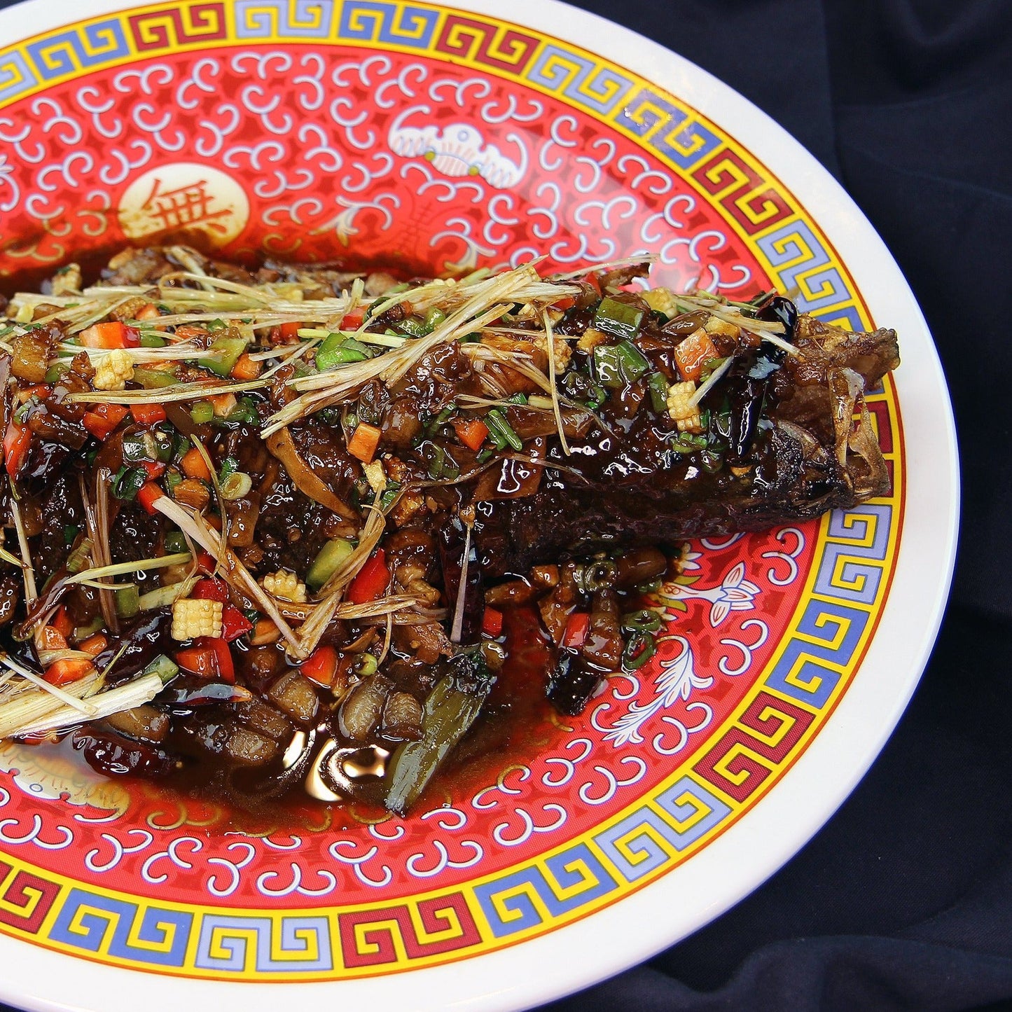 LUBINA AL ESTILO SICHUAN