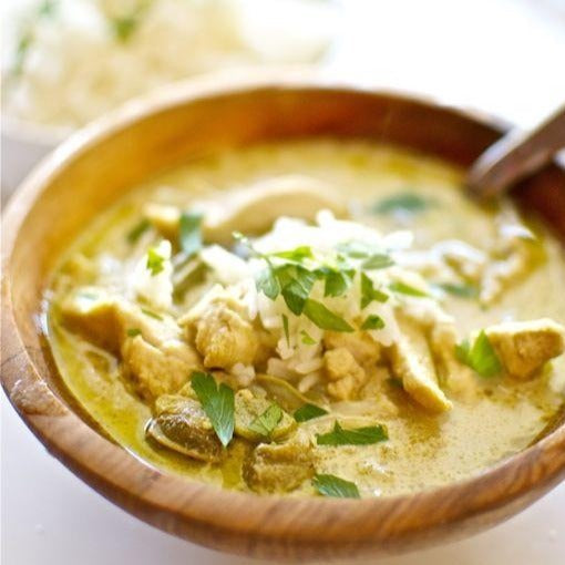 POLLO AL CURRY VERDE
